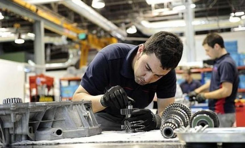 El empleo formal industrial acumula 33 meses de crecimiento