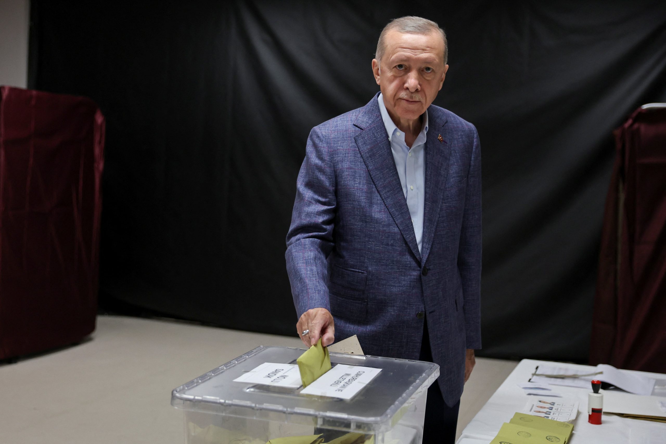 Turquía: Las elecciones se definen en el balotaje de este domingo