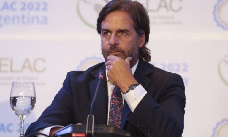 Uruguay: Lacalle Pou anunció medidas para desalentar cruce de uruguayos a la Argentina