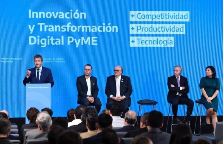 Massa puso en marcha una inversión de 130 millones de dólares para impulsar la digitalización industrial de las PyMEs
