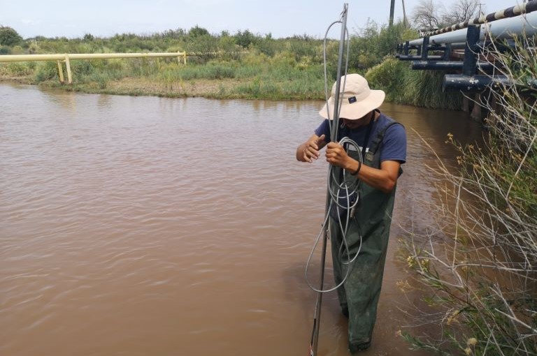 El Gobierno de La Pampa realizó trabajos de medición en el río Colorado