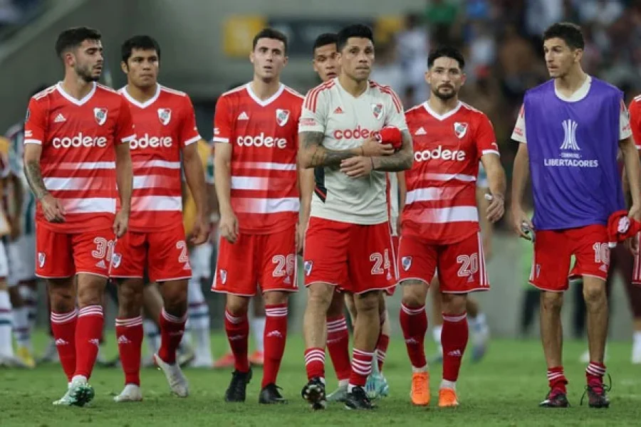 Fútbol: River sufrió una histórica goleada ante Fluminense y quedó complicado en la Libertadores