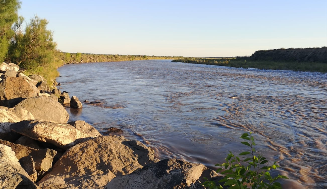 Casa de Piedra: Preocupación por las fuertes lluvias que impactaran en el embalse