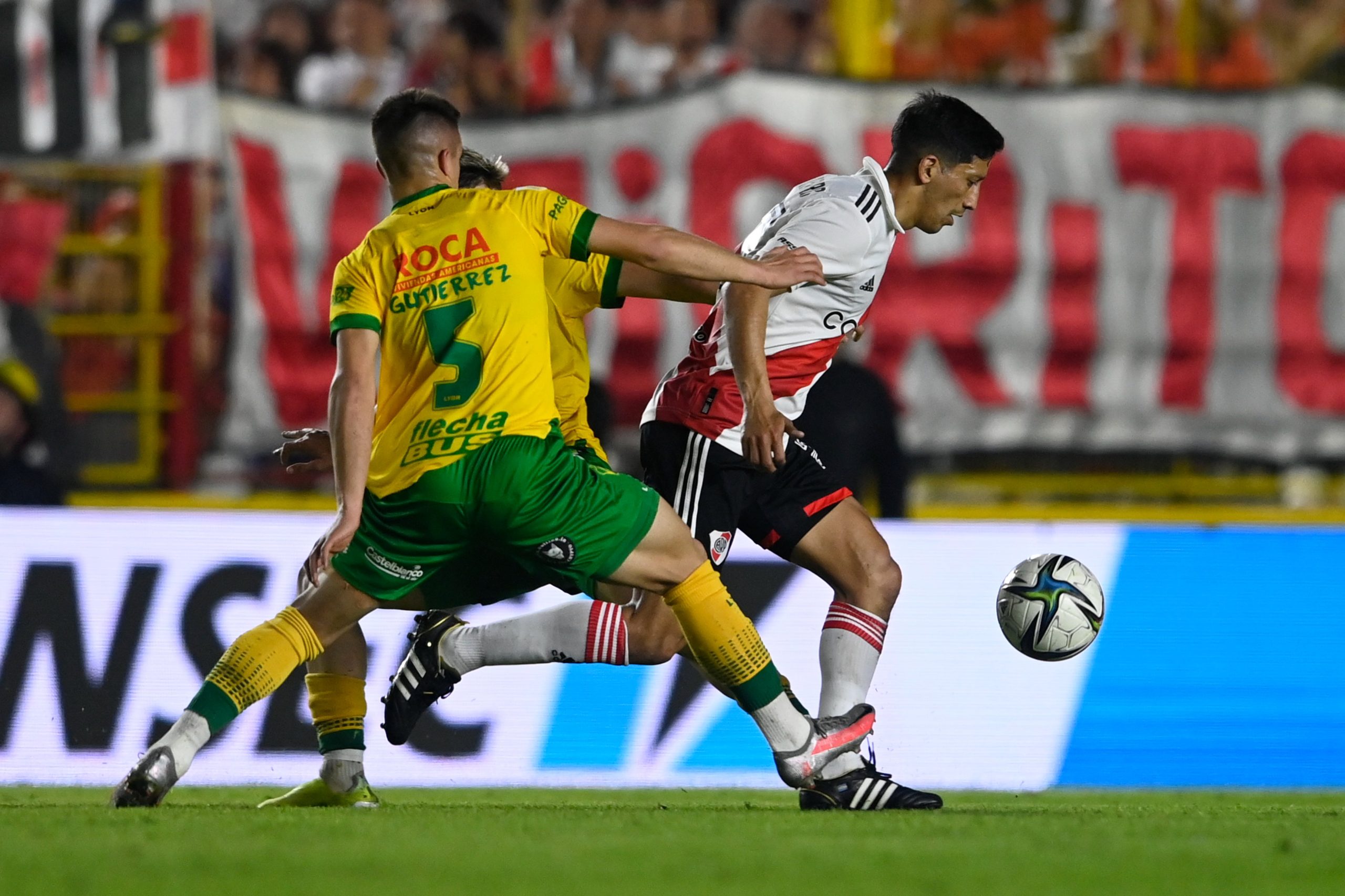 Fútbol: River recibe a Defensa y Justicia en la previa al partido clave contra Fluminense