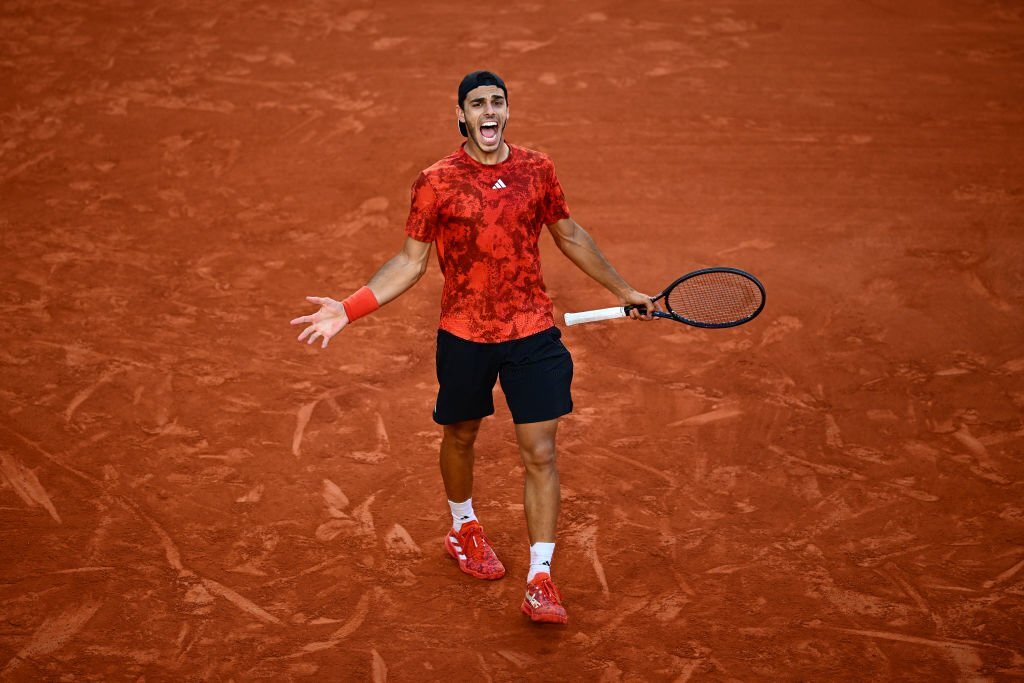 Tenis: Cerúndolo sorprendió y está en octavos de Roland Garros