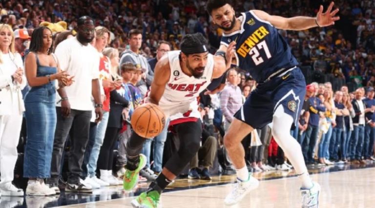 Básquetbol: Miami Heat le ganó a Denver Nuggets y las Finales de la NBA están 1 a 1