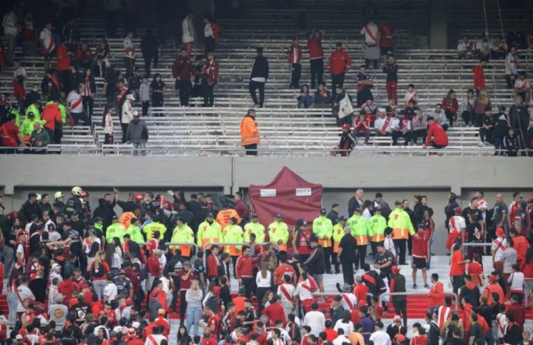 Fútbol: River podrá jugar a estadio lleno ante Fluminense porque la Justicia levantó la clausura de la tribuna Sívori