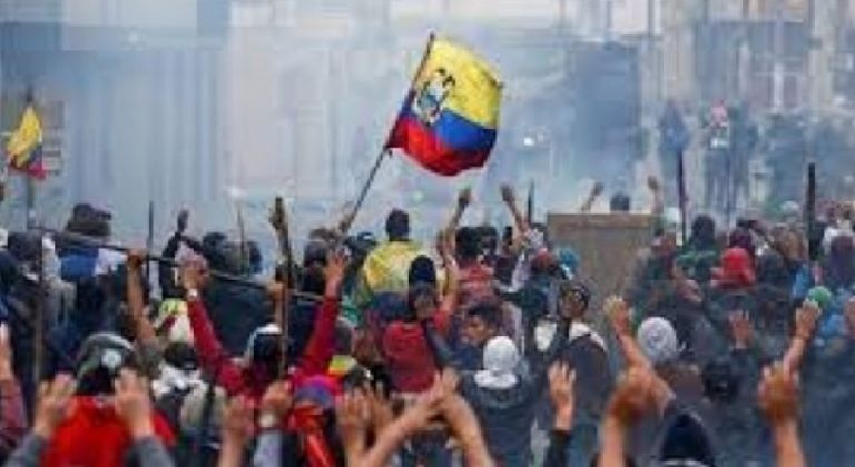 Ecuador: Lasso declaró el estado de excepción en varias zonas en medio de violentos enfrentamientos