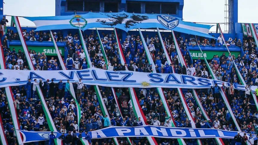 Fútbol: Vélez cayó con Huracán y la barra agredió a sus jugadores