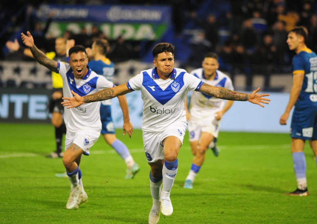 Fútbol: Vélez ganó en el debut del gallego Méndez como DT