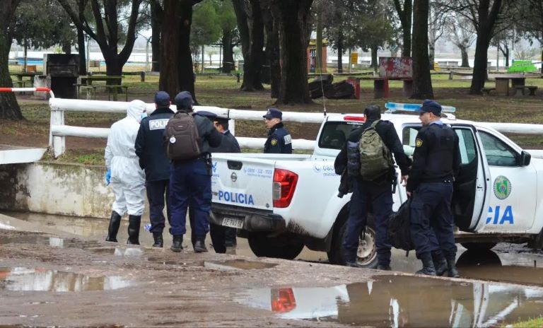 Santa Rosa: Investigan la muerte de un hombre en uno de los canales de la Laguna Don Tomás