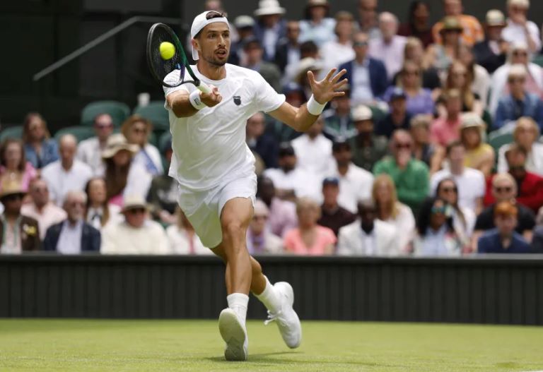 Tenis: Un triunfo y dos derrotas para los argentinos en el inicio de Wimbledon