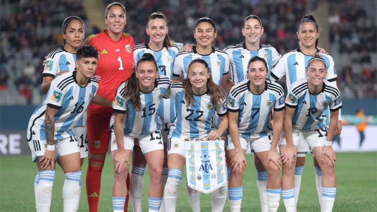 Fútbol: La Selección Argentina se enfrenta a Sudáfrica tras la derrota en su debut en el Mundial femenino