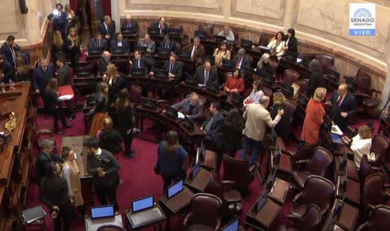 El oficialismo no reunió quorum y se cayó la sesión en el Senado de la Nación