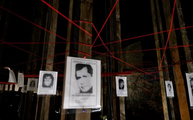 Chile: Impulsan un plan de búsqueda de desaparecidos a 50 años del golpe de Pinochet