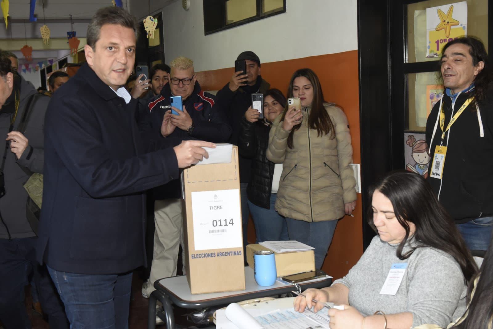 Votó Massa y llamó a que todos puedan ir a votar