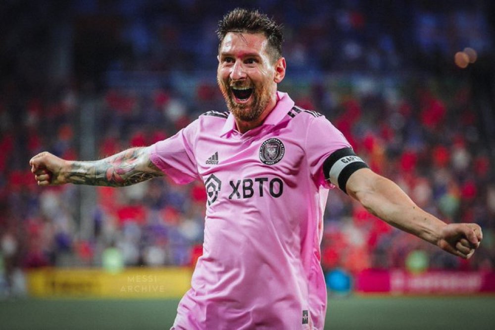 Fútbol: Messi marcó en su debut en la MLS