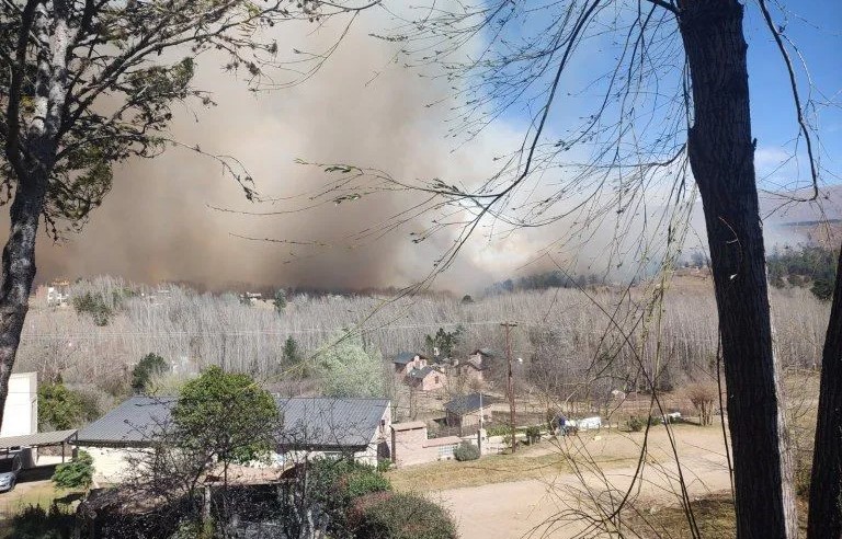 Córdoba: Importantes incendios forestales afectan a la provincia