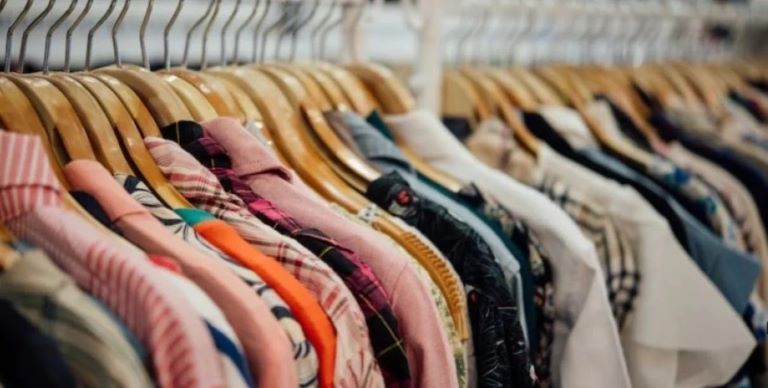 Qué marcas de ropa y calzado venden productos a valores de mayo con los Precios Justos