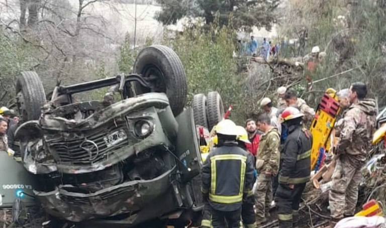 Neuquén: Se inició una investigación para determinar la causa del accidente del camión del Ejército en San Martín de los Andes