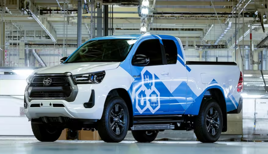 Toyota empezó a producir una Hilux a hidrógeno: cómo es y cuándo llegaría al mercado