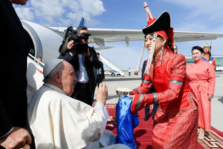 Mongolia: El papa Francisco inició una visita al país