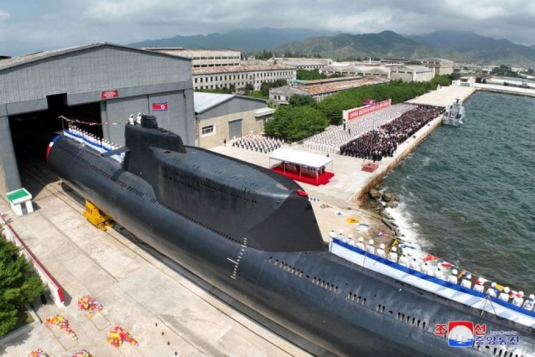 Corea del Norte: El Gobierno puso en servicio su primer submarino de ataque nuclear táctico