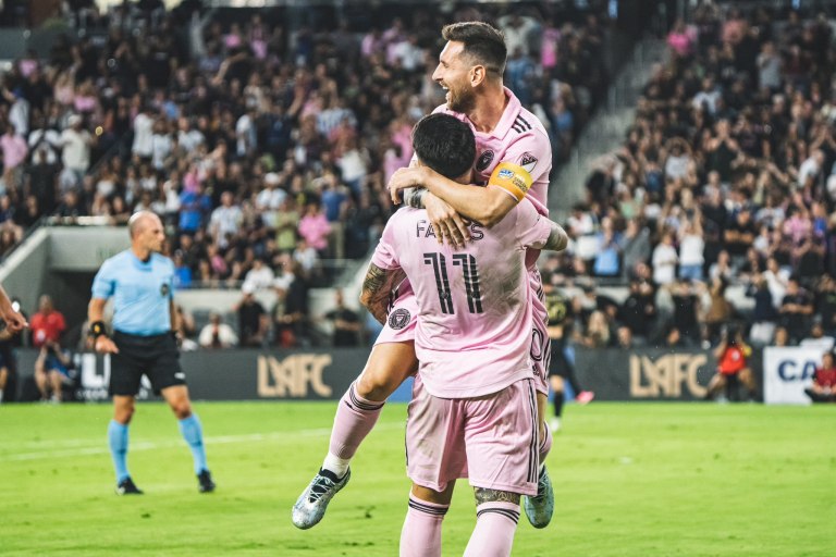 Fútbol: El Inter Miami de Messi venció a Los Ángeles FC y se acerca a los Playoffs