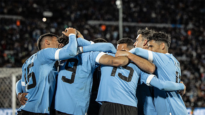 Fútbol: Uruguay venció a Brasil como local por Eliminatorias después de 22 años