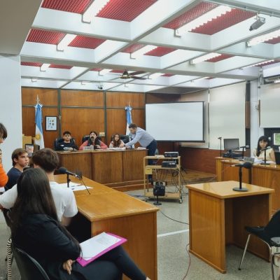 Tres colegios de General Pico realizaron un simulacro de juicio