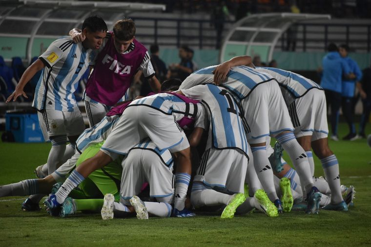 Fútbol: Argentina venció a Japón y se acomodó en su grupo en el Mundial Sub 17