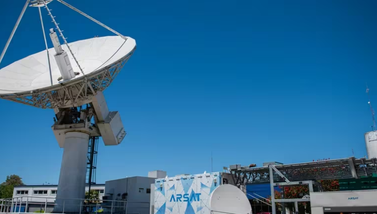 América Móvil desmintió estar interesada en comprar la empresa argentina Arsat