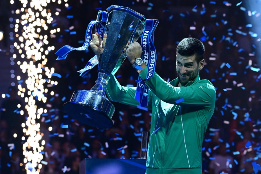 Tenis: Djokovic venció a Sinner y se consagró campeón del ATP Finals