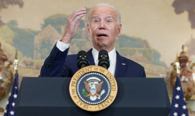 Estados Unidos: Biden lo volvió a hacer, mantuvo una cumbre con Xi Jinping pero después lo tildó de “dictador”