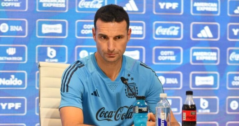 Fútbol: “La idea es tocar el equipo pero no mucho”, Scaloni en la previa del clásico con Brasil