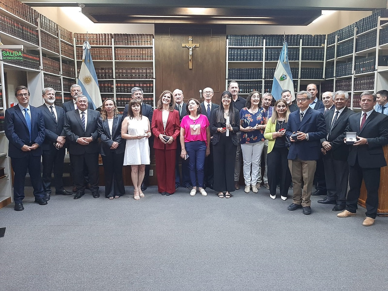 Reconocimientos en Santa Rosa y distinción a la mejor promedio en abogacía