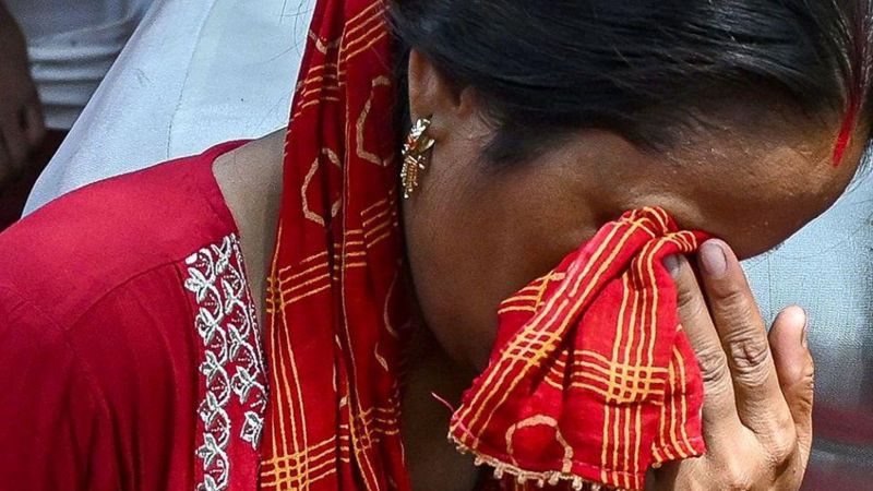 La humillante tradición de hacer desfilar a mujeres desnudas como castigo en India