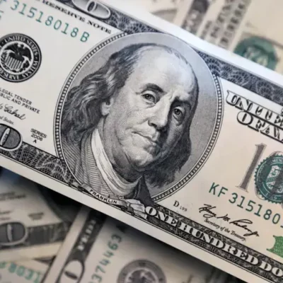 Dólar: A pesar de lo que dijo Luis Caputo, el blue se acerca a los $1.300