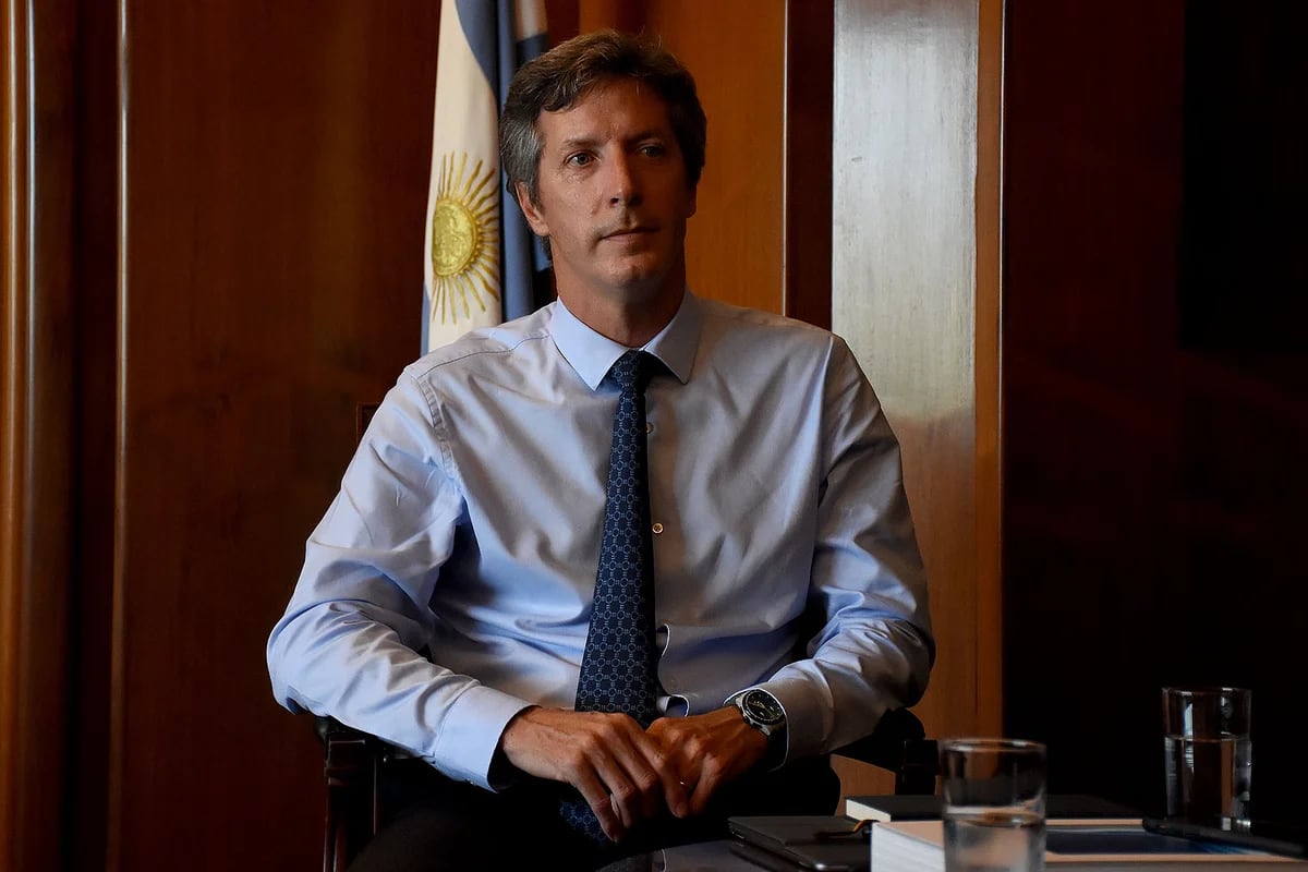 Santiago Bausili: “Mientras yo esté ahí, no cierra el Banco Central”