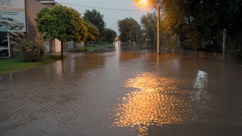 Temporal en Santa Rosa: “La ciudad está ordenada y funcionando con normalidad”