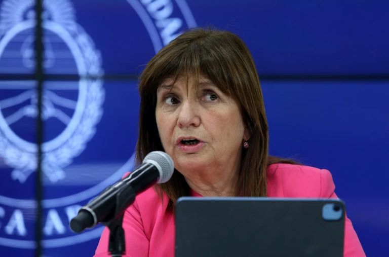 Bullrich presentó el nuevo protocolo antipiquetes