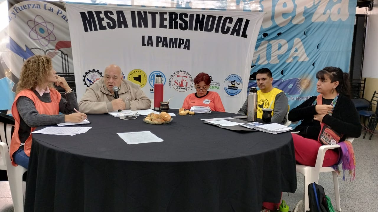 La Mesa Intersindical afronta una semana de volanteadas y asambleas