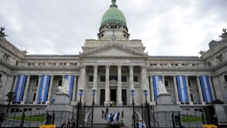 El Gobierno nacional dio a conocer la nueva Ley de Bases y busca la aprobación del Congreso