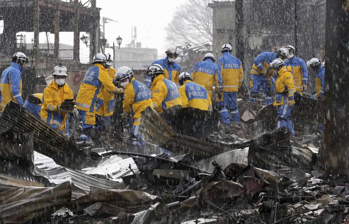 Japón: Una mujer de 90 años sobrevivió a cinco días bajo los escombros