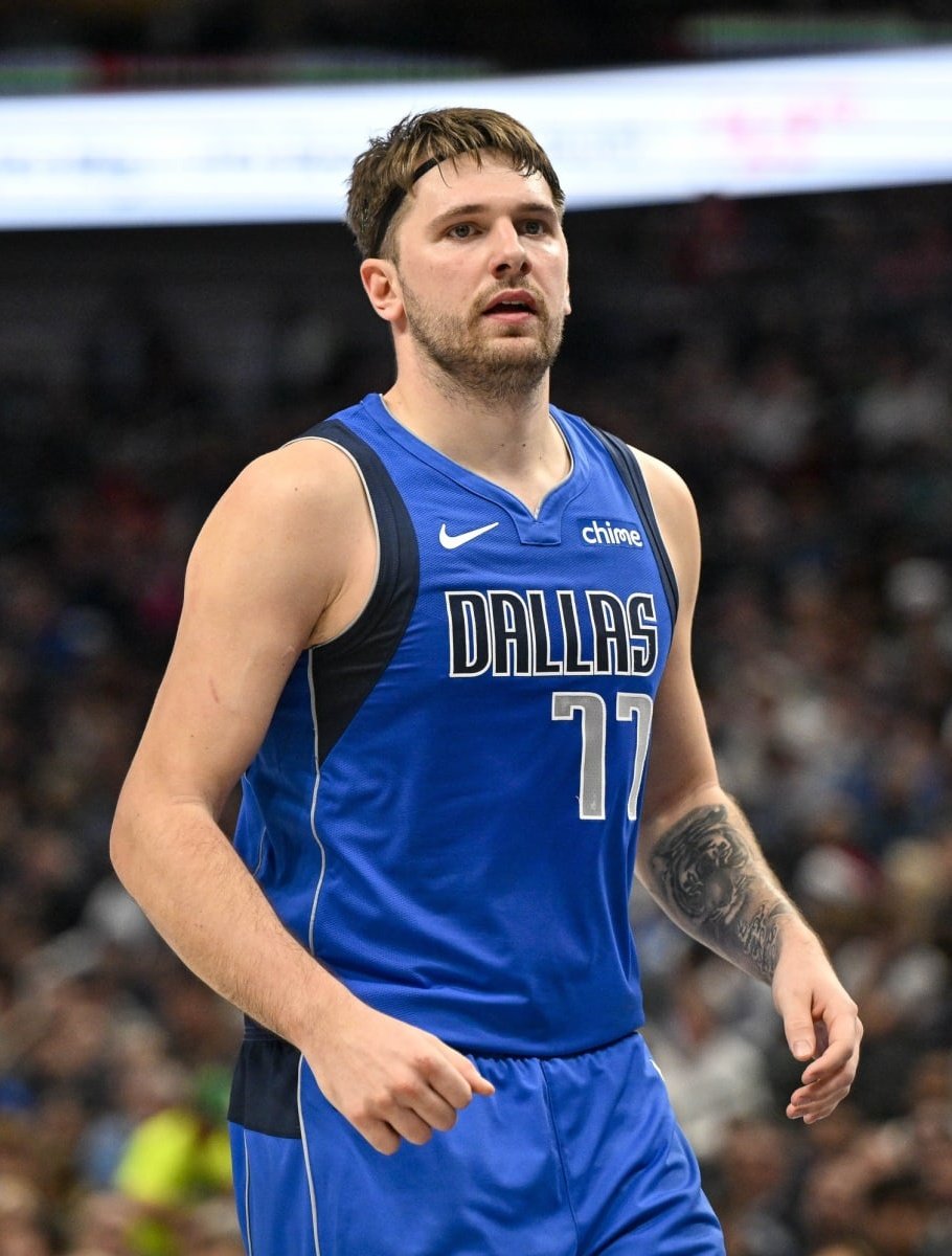 NBA: Luka Doncic anotó 73 puntos en la victoria de Dallas