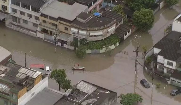 Brasil: Alerta máxima en Río de Janeiro por un violento temporal que causó al menos 11 muertos