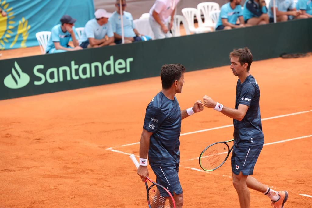 Copa Davis: Triunfo argentino en dobles y ahora Cerúndolo busca ponerle un cierre a la serie