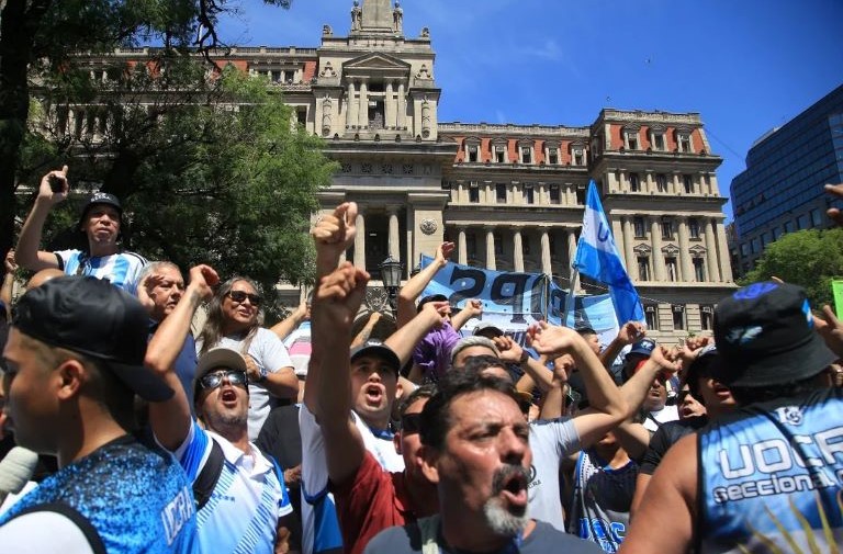 Gremios docentes nacionales de la CGT avisan que si el jueves no los convocan a paritarias no arrancan las clases