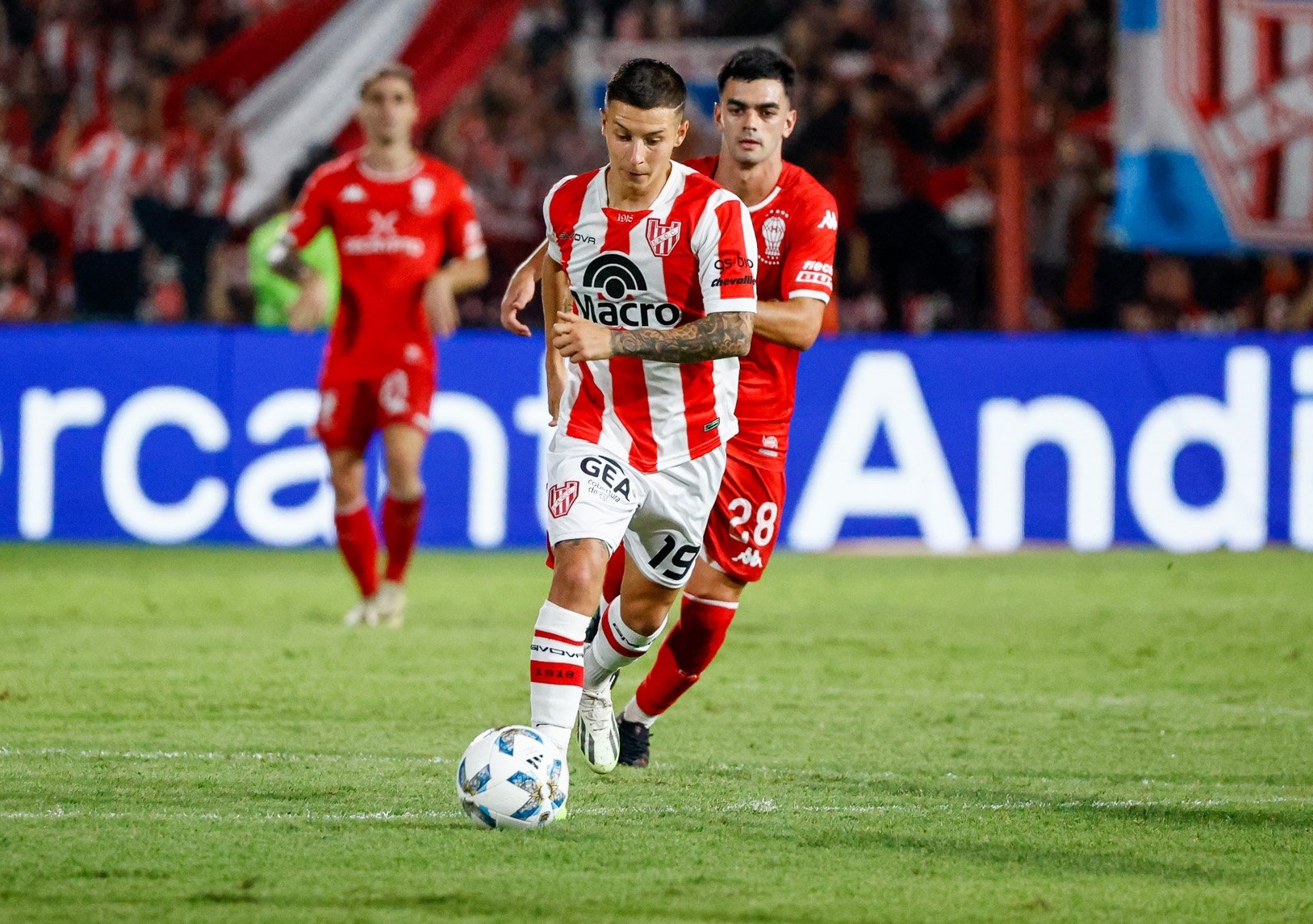 Fútbol: Instituto venció a Huracán y es el nuevo líder de la Zona A