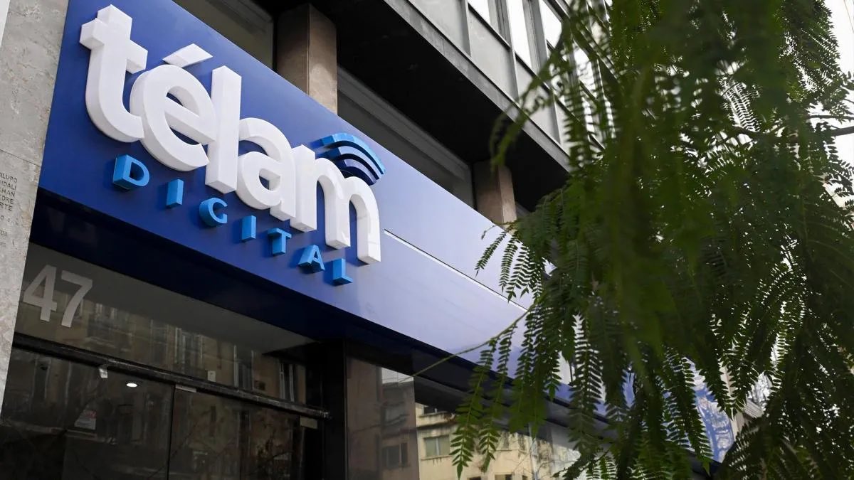 Milei anunció que cerrará la agencia de noticias Telam